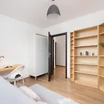 Dzielnica Xiii Podgorze By Renters *