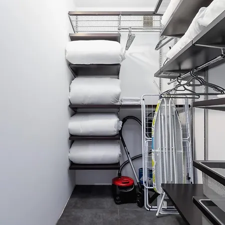 Dzielnica Xiii Podgorze By Renters Krakow