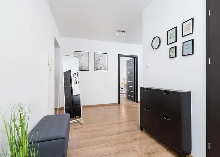 Dzielnica Xiii Podgorze By Renters *