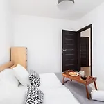 Appartement Dzielnica Xiii Podgorze By Renters Krakau